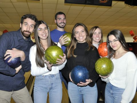 BOWLING