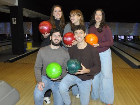 BOWLING